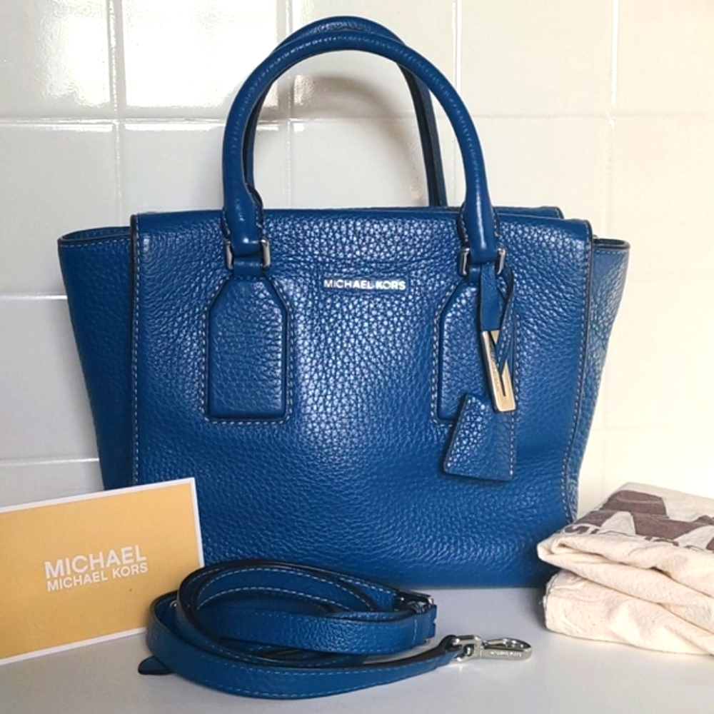 Michael Michael kors crossbody bag